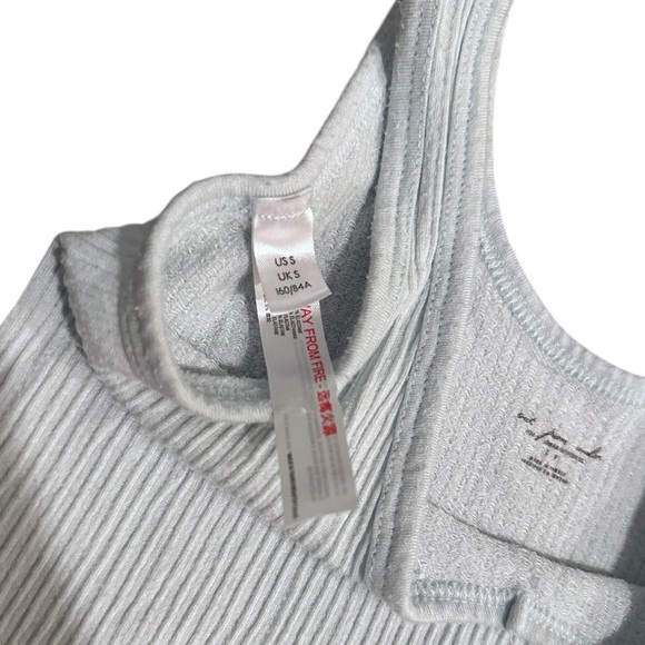 Out From Under Urban Outfitters Blue Ribbed V-Neck Tank Top Small - Picture 3 of 8